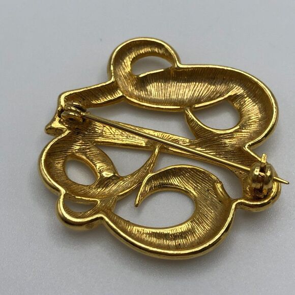 Vintage Monet Gold Tone Brooch Modernist Abstract Swirl Scroll Style - Picture 4 of 4